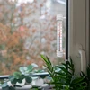 Buitenthermometer (-50°C tot +50°C) 23cm mix, Poolse productie - 6 ['buitenthermometer', ' thermometer', ' raamthermometer', ' thermometer met duidelijke schaal', ' thermometer van kunststof', ' thermometer voor raam', ' thermometer voor balkon', ' tweezijdige thermometer', ' zelfklevende thermometer']