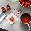 Dop fi 66/4 met tomaten - los - 7 ['witte dop', ' kleurrijk tomatenpatroon', ' pasteurisatie', ' procescontrole', ' opslag', ' maat fi Tomaten 66', ' voorraadkastdecoratie', ' doppen voor pasteurisatie', ' groentedoppen', ' tomatendoppen']