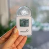 Elektronische thermometer met zuignap (-20°C tot +50°C) - 4 ['thermometer', ' universele thermometer', ' elektronische thermometer', ' raamthermometer', ' buitenthermometer', ' binnenthermometer', ' kamertemperatuurmeter', ' thermometer met zuignap']