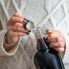Fles Gallone 1L in vlechtwerk, met dop - 7 ['fles voor alcohol', ' decoratieve flessen voor alcohol', ' glazen fles voor alcohol', ' flessen voor brouwsel voor bruiloft', ' fles voor likeur', ' flessen voor wodka', ' fles voor wodka bruiloft', ' fles voor wodka doop', ' fles voor wodka communie', ' fles voor wijn', ' flessen voor wijn']
