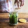 Geribbelde vispot 500ml - met gouden deksel fi 82/6, 6 stuks - 6 ['glazen pot', ' pot', ' potje', ' potje voor het inmaken van augurken', ' potje voor augurken', ' potje voor conserven', ' potje voor meel', ' potje voor soep', ' potje 500 ml', ' potje met deksel', ' potje voor wecken', ' potten voor wecken', ' potje voor honing']
