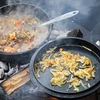 Hangende gietijzeren ketel met pan - 12 ['gietijzeren ketel', ' ketel voor kampvuur', ' ketel met pan', ' zigeunerketel', ' Hongaarse ketel', ' goulash uit de ketel', ' ketel voor vuurplaats', ' jachtpot', ' jachtketel', ' gietijzeren vat', ' cadeau', ' gietijzeren pan', ' gietijzeren pot met pan', ' hangende ketel', ' ketel om op te hangen']