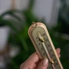 Kamertemperatuurmeter met gouden schaal (-10°C tot +50°C) 16cm - 4 ['binnen thermometer', ' kamertemperatuurmeter', ' thermometer voor binnen', ' huisthermometer', ' thermometer', ' houten kamertemperatuurmeter', ' thermometer met duidelijke schaal', ' thermometer met gouden schaal', ' thermometer om op te hangen', ' kleine thermometer']