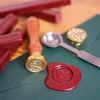 Lak voor kurken 0,3 kg/6 staven - 6 ['Lak voor kurken', ' lakken voor kurken', ' afdichting van fleskurken', ' voor het maken van zegelafdrukken', ' voor kurken']