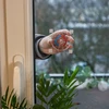 Universele transparante thermometer, zelfklevend (-50°C tot +50°C) - 3 ['universele thermometer', ' zelfklevende thermometer', ' thermometer voor binnen', ' huishoudthermometer', ' thermometer', ' kamertemperatuurmeter', ' thermometer met duidelijke schaal', ' thermometer van kunststof', ' thermometer voor op het raam']