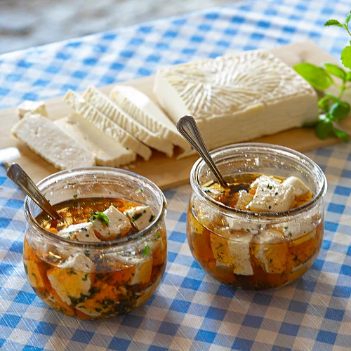Bacterieculturen voor Griekse kaas - 2 ['bacterieculturen', ' bacteriën voor kaas', ' Griekse kaas', ' kaasproductie', ' starterculturen', ' starter voor kaas', ' melkzuurfermentatie', ' fermentatiemix voor kaas', ' feta kaas']