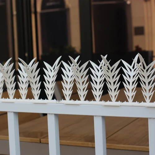 Decoratieve vogelafschrikkende strips met spikes, wit - van kunststof, 6 stuks - 10 ['vogelafschrikker', ' vogelspikes', ' spikes tegen vogels', ' plastic spikes afschrikker', ' duivenspikes', ' decoratieve spikes voor vensterbank', ' strip met spikes tegen vogels', ' decoratieve strip met spikes', ' plastic strips voor vogels', ' bescherming tegen vogels', ' bescherming tegen duiven', ' gevelbescherming tegen vogels', ' vogels afschrikken', ' schone vensterbank', ' spikes op plastic strip', ' set spikes voor vogels', ' effectieve bescherming tegen duiven', ' vogels', ' vogels afschrikkende spikes', ' decoratieve strips om vogels af te schrikken', ' hoe vogels effectief af te schrikken', ' strips en spikes veilig voor vogels']