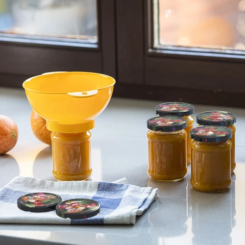 Deksel fi 66/4 groenten op zwarte achtergrond - 10 stuks - 6 ['deksels voor potten', ' doppen voor potten', ' deksels voor potten', ' deksels voor conserven', ' groentedeksels', ' gekleurde deksels voor potten', ' decoratieve deksels', ' sierdeksels', ' deksels met klik', ' deksels voor pasteurisatie', ' zwarte deksels', ' zwarte deksels']