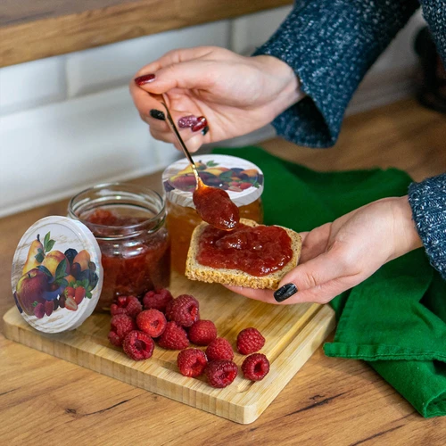 Deksel fi 82/6 fruit op witte achtergrond - 10 stuks - 6 ['deksels voor potten', ' schroefdoppen voor potten', ' deksels voor potten', ' fruitdeksels', ' deksels met fruit', ' decoratieve deksels voor potten', ' deksels', ' deksels met 6 klemmen', ' deksels met klik', ' deksels voor jam', ' deksels voor confituren', ' deksels voor compotes']