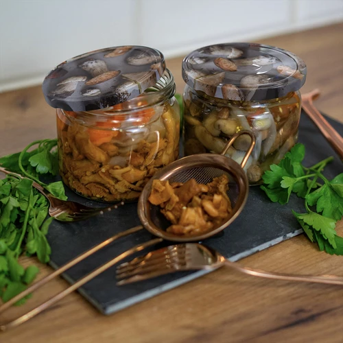 Deksel fi 82/6 paddenstoelen 2 - 10st. - 6 ['doppen', ' potdeksel', ' potdeksels', ' deksels voor potten', ' deksels op potten', ' deksel voor pot']
