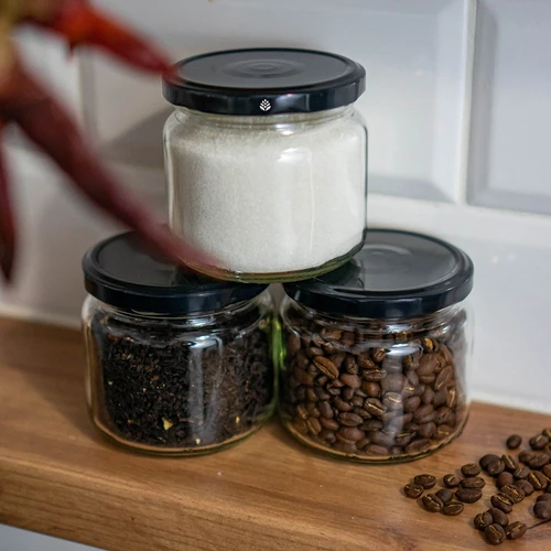 Deksel fi 82/6 zwart - 10 stuks - 8 ['deksels voor potten', ' deksel 6 haken', ' doppen', ' deksels', ' zwart deksel', ' deksel voor pot', ' doppen voor potten', ' deksel voor pot', ' deksels voor potten fi 82', ' deksels voor potten 6 haken', ' twist-off deksels', ' TO deksels', ' deksels 10 stuks']