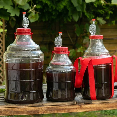 Enovini® OK RED - wijngist die de zuurgraad verlaagt 7 g - 8 ['gist voor donkere druiven', ' gist voor kersen', ' wijn van kersen', ' wijn van druiven', ' gist die de zuurgraad verlaagt', ' gist voor rode wijnen', ' gedroogde gist', ' huisgemaakte wijn', ' gist die de zuurgraad vermindert', ' Enovini-gist', ' Browin wijngist']