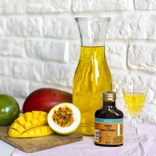 Essence met mango & passievrucht smaak voor 5 L, 100 ml - 8 ['alcoholmix', ' aroma voor wodka', ' voor alcohol', ' smaakessence voor alcohol', ' smaakessence voor wodka', ' hoe maak je limonade', ' mango-passionvrucht mix', ' mango essence', ' passievrucht essence', ' passievrucht aroma', ' essence voor zelfgestookte drank', ' essences voor zelfgestookte drank']