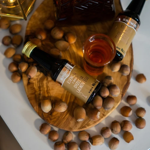 Essentie met Hazelnootsmaak voor 4 L - 40 ml - 11 ['alcoholmix', ' aroma voor alcohol', ' aroma voor wodka', ' smaakessentie', ' aroma', ' notenmix', ' notenwodka', ' notenessentie', ' hazelnootaroma', ' essences voor zelfgestookte drank', ' gold essence']