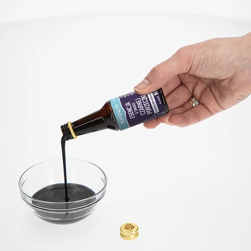 Essentie met zwarte bessensmaak met natuurlijke aroma voor 4 L - 40 ml - 5 ['essentie van smaak', ' zwarte bessenessentie', ' essentie', ' alcoholaroma', " aroma's voor alcohol", ' essences voor zelfgestookte drank', ' essences voor zelfgestookte drank', " aroma's", ' aroma', ' zwarte bessenaroma']