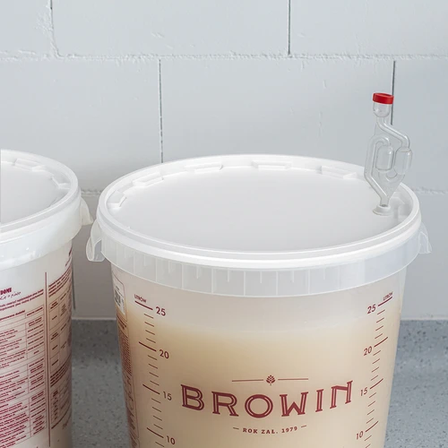 Fermentatiecontainer 30L met opdruk en 3 buizen - 11 ['fermentatiecontainer', ' fermentatie-emmer', ' fermentatie-emmertje', ' fermentatiecontainers', ' fermentatiecontainer voor wijn', ' fermentatiecontainers voor wijn', ' biowin fermentatie-emmer', ' browin fermentatie-emmer', ' fermentatiebuizen', ' fermentatiebuis', ' buis voor wijn', ' stille buis', ' MAXI buis', ' wijnaccessoires', ' horizontale buis', ' buis voor fermentatie', ' set voor wijn- en bierfermentatie', ' inmaken', ' container van 30 liter']