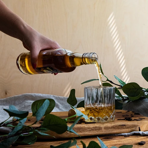 Fles 0,5 L met dop en 2-kleurige opdruk Whisky - 4 stuks - 10 ['huisgemaakte whiskyfles', ' fles voor whisky', ' glazen fles met dop', ' fles met schroefdop', ' glazen fles 500 ml', ' fles 0', '5 L', ' flessen met opdruk', ' fles met opdruk', ' flessen voor Whiskey']