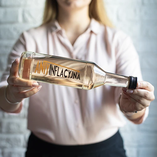 Fles 0,5 L met schroefdop en opdruk Antiinflatie - 4 stuks - 8 ['kweepeerlikeur', ' citroenlikeur', ' kersenlikeur', ' fles voor kweepeerlikeur', ' fles voor likeuren', ' fles voor likeuren', ' flessen voor likeuren', ' fles met schroefdop', ' flessen met opdruk', ' glas met opdruk', ' glazen flessen', ' glazen flessen met schroefdoppen', ' cadeau-idee', ' glazen flessen met grappige opdruk', ' flessen voor bruiloft']