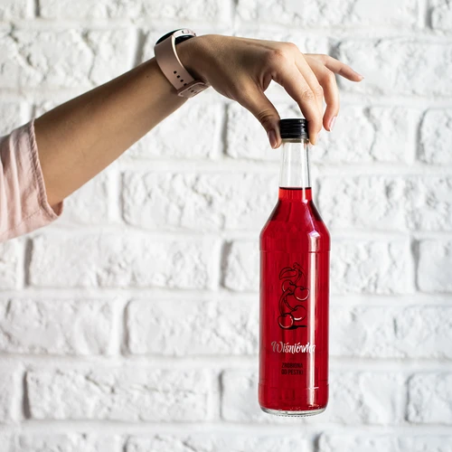 Fles 0,5 L met schroefdop en opdruk Kersenlikeur - 4 stuks - 8 ['kersenlikeur', ' kersenlikeur', ' fles voor kersenlikeur', ' fles voor likeuren', ' flessen voor likeuren', ' fles met schroefdop', ' flessen met opdruk', ' glas met opdruk', ' glazen flessen', ' glazen flessen met schroefdoppen']