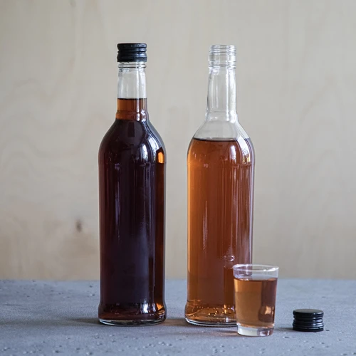 Fles 500 ml Slank, met zwarte dop, voor wodka, 6 stuks - 9 ['flessen met doppen', ' fles met dop', ' sterke drank fles', ' sterke drank flessen', ' wodkafles', ' wodkaflessen', ' sapfles', ' sapflessen', ' likeurfles', ' likeurflessen', ' alcoholflessen', ' alcoholfles', ' zwarte doppen', ' witte fles', ' schroeffles', ' schroefflessen', ' slanke flessen']