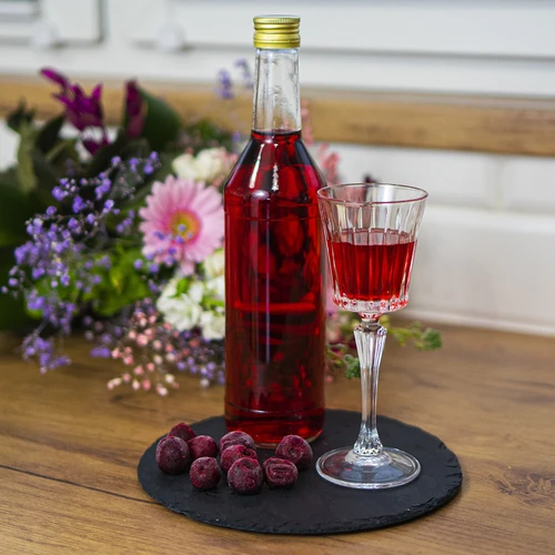 Fles 500 ml voor wodka recht met doppen - 8 stuks - 9 ['flessen met doppen', ' fles met dop', ' sterke drank fles', ' sterke drank flessen', ' wodkafles', ' wodkaflessen', ' sapfles', ' sapflessen', ' likeurfles', ' likeurflessen', ' alcoholflessen', ' fles voor alcohol', ' gouden doppen', ' witte fles', ' schroeffles', ' schroefflessen']