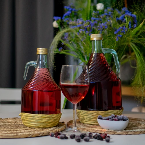Fles Dama 2L in omhulsel, met dop - 4 ['wijnballon', ' wijnballon', ' wijnfles', ' wijnfles', ' wijnfles', ' wijnkan', ' wijnfles', ' wijnfles', ' wijnfles', ' wijnballon 50l', ' wijnballon 50l castorama', ' wijnballon 50l', ' wijnballon 50l castorama', ' wijnballon', ' wijnballon castorama', ' fles in wilg', ' fles in wilgenmand']