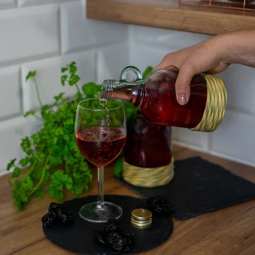 Fles Gallone 0,5 L in vlechtwerk, met dop - 5 ['fles voor alcohol', ' decoratieve flessen voor alcohol', ' glazen fles voor alcohol', ' flessen voor zelfgestookte drank voor bruiloft', ' fles voor likeur', ' flessen voor wodka', ' fles voor wodka bruiloft', ' fles voor wodka doop', ' fles voor wodka communie', ' fles voor wijn', ' flessen voor wijn']