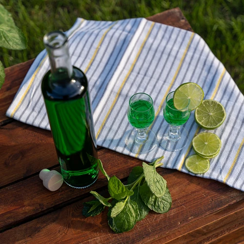Fles Marina met kurk, wit 0,5 L - 6 ['fles voor alcohol', ' decoratieve flessen voor alcohol', ' glazen fles voor alcohol', ' flessen voor zelfgestookte drank voor bruiloft', ' fles voor likeur', ' decoratieve flessen voor likeuren']