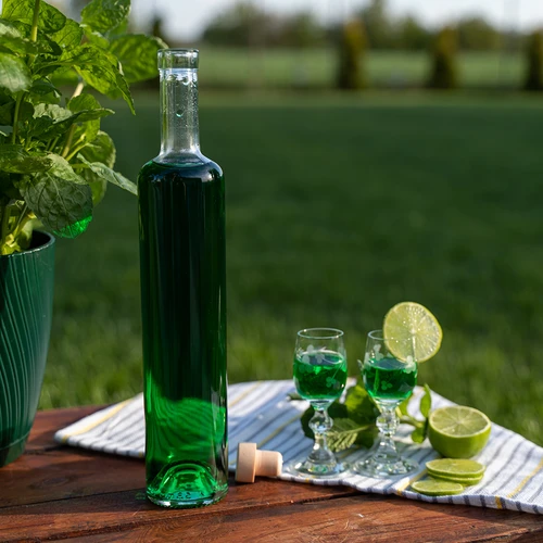 Fles Marina met kurk, wit 0,5 L - 5 ['fles voor alcohol', ' decoratieve flessen voor alcohol', ' glazen fles voor alcohol', ' flessen voor zelfgestookte drank voor bruiloft', ' fles voor likeur', ' decoratieve flessen voor likeuren']
