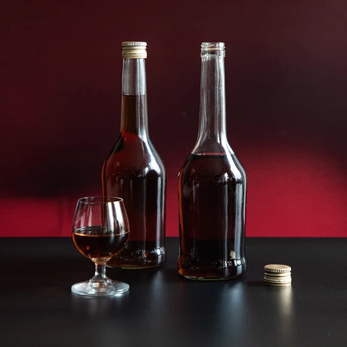 Fles Napoleon 500 ml met dop fi28, 6 stuks - 8 ['flessen met doppen', ' fles met dop', ' fles voor wodka', ' flessen voor wodka', ' fles voor sap', ' flessen voor sappen', ' fles voor likeur', ' flessen voor likeur', ' flessen voor alcohol', ' fles voor alcohol', ' fles met schroefdop', ' flessen met schroefdop']