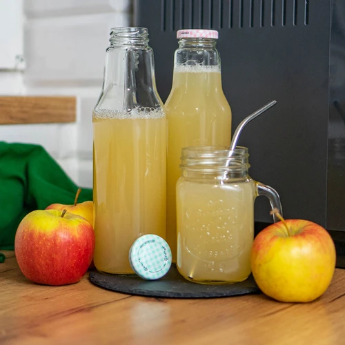 Fles TO voor sap 750ml met dop fi43 - 6st. - 5 ['fles voor sap', ' Kubuś-fles', ' fles voor puree', ' voor vruchtensap', ' voor groentesap', ' voor pasteurisatie', ' gekleurde dop', ' fles 750 ml']