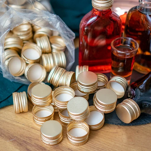 Flessendop fi 28/18 - goud - 100 stuks - 2 ['dop', ' doppen', ' dopje', ' dopjes', ' flessendoppen', ' gouden dop', ' dop voor alcohol']