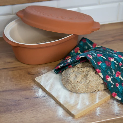 Geglazuurde Romeinse pot 4,5 L (meanders) - 13 ['Romeinse pot', ' vetvrij braden', ' stomen', ' gezond koken', ' voor vlees', ' voor het braden van vlees', ' voor brood', ' voor vis', ' voor vegetariërs', ' eenpansgerechten', ' gerechten voor kinderen', ' dieetgerechten', ' voor het bakken van brood', ' geëmailleerde Romeinse pot', ' gecoate Romeinse pot', ' geglazuurde Romeinse pot', ' kleipot', ' Romeins vat', ' Romeinse vorm', ' kleien pot', ' Romeinse pot met deksel', ' vat met deksel', ' cadeau-idee']