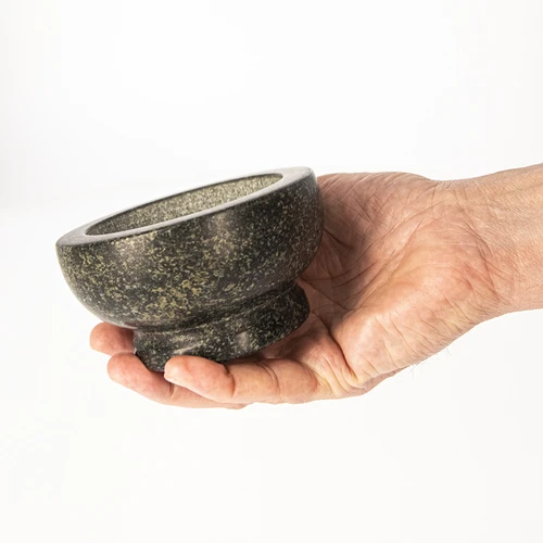 Granieten keuken vijzel - 10cm - 6 ['granit vijzel', ' vijzel met stamper', ' stenen vijzel', ' vijzel van steen', ' keuken vijzel', ' vijzel voor kruiden']