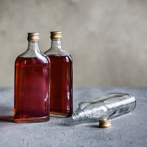 Heupfles 500 ml met dop, 6 stuks - 12 ['fles 500 ml', ' heupfles', ' fles voor likeur', ' fles voor alcohol', ' fles halve liter', ' flessenset']