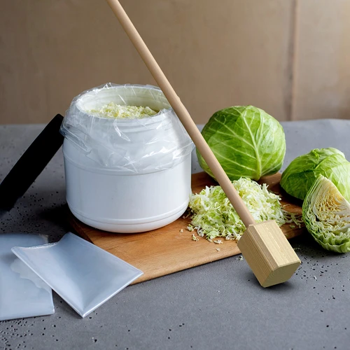 Houten koolstamper / stamper groot 100 cm - 4 ['voor zuurkool', ' voor het inmaken van kool', ' voor ingelegde kool', ' ingelegde kool', ' gefermenteerd voedsel', ' voor kimchi', ' hoe in te maken', ' gezonde ingelegde producten', ' koolstamper', ' stamper', ' beukenhout', ' voor aardewerk', ' voor pot', ' voor inmaakvat', ' koolstok']