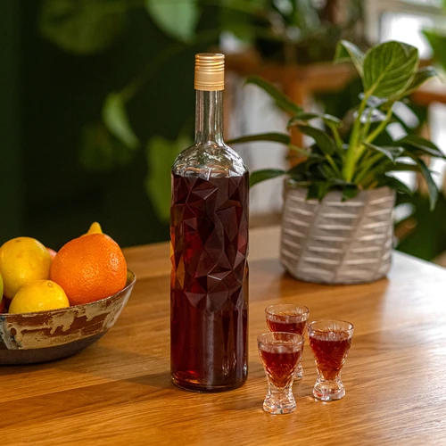 IJs Fles 1L met dop fi30/35, 4st - 8 ['IJs Fles', ' ijs fles', ' fles 1L', ' flessen 1L', ' set van 4 flessen', ' fles met groeven', ' fles voor likeur', ' flessen voor likeur', ' fles voor dranken', ' flessen voor dranken', ' decoratieve flessen', ' ijs fles']