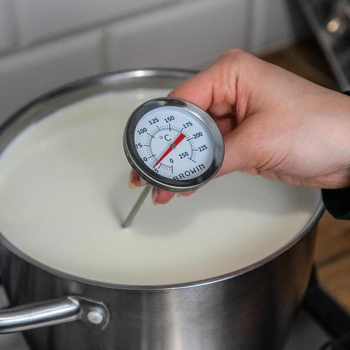 Keukenthermometer (0°C tot +250°C) 17,5cm - 7 ['Thermometer', ' voor bakken', ' voor roken', ' voor koken', ' thermometer roestvrij staal', ' gastronomische thermometer', ' culinaire thermometer', ' thermometer met temperatuursensor', ' thermometer met sonde', ' gastronomische thermometer met certificaat', ' voedselthermometer', ' eetthermometer', ' thermometer met PZH-certificaat']