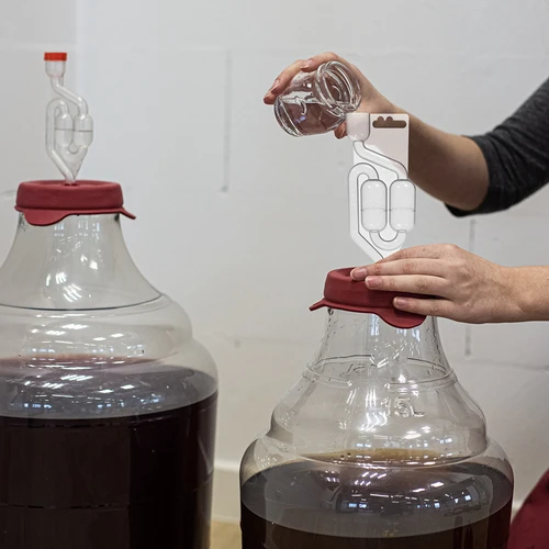 Kunststof-Gärröhrchen MAXI-v2 - 8 ['Gärröhrchen', ' Gärröhrchen aus Kunststoff', ' fermentatie', ' Gärröhrchen voor wijn', ' Gärröhrchen waar te kopen', ' huiswijn', ' Gärröhrchen', ' Gärröhrchen aus Kunststoff']