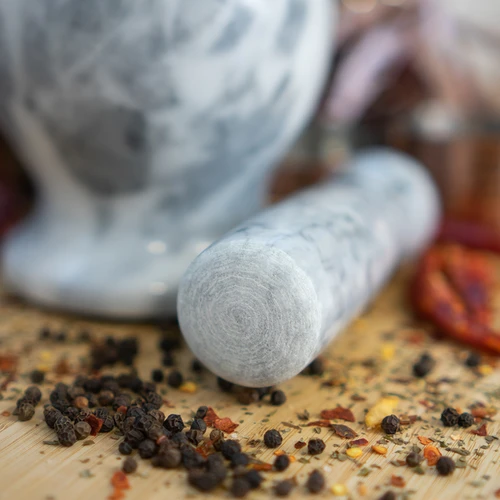 Marmeren keuken vijzel, grijs, ø 10,5 cm - 12 ['vijzel', ' vijzel met stamper', ' marmeren vijzel', ' stenen vijzel', ' vijzel van steen', ' keuken vijzel', ' vijzel voor kruiden', ' vijzel van marmer', ' decoratieve vijzel', ' keuken vijzel', ' vijzel voor kruiden', ' vijzel voor specerijen', ' elegante vijzel', ' mooie vijzel', ' grijze vijzel']