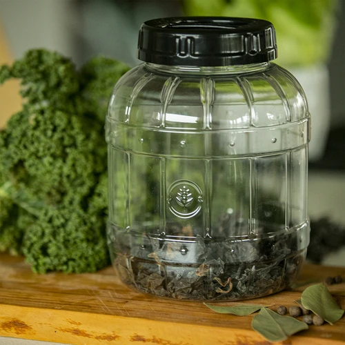 Onbreekbare, multifunctionele pot met zwarte deksel, 3L - 10 ['potten voor conserven', ' pot', ' pot voor augurken', ' voor likeuren', ' pot 3 l', ' pot met certificaat', ' onbreekbare pot', ' universele pot', ' multifunctionele pot', ' pot voor conserven', ' plastic pot', ' pot van kunststof']