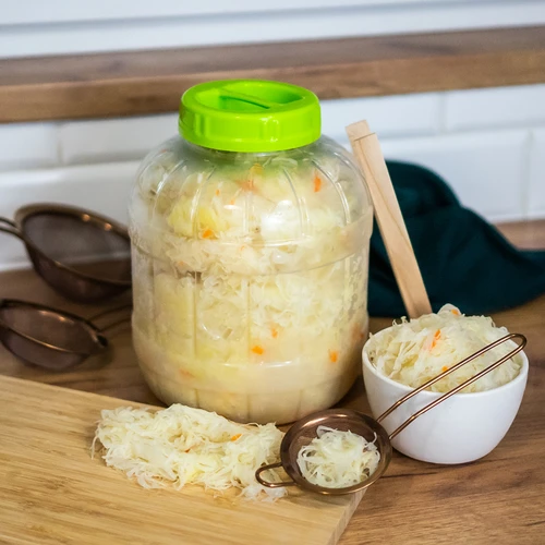 Onbreekbare, multifunctionele pot voor inmaken + tang, 5L - 8 ['ingemaakte augurken', ' ingemaakte bloemkool', ' ingemaakte bieten', ' bietenzuurdesem', ' kunststof pot', ' plastic pot', ' zelfgemaakte ingemaakte groenten', ' pot 5L', ' pot met certificaat voor inmaken', ' tang voor augurken', ' pot met tang']