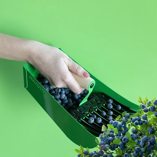 Plukker voor kleine vruchten, metalen groen - 7 ['plukker voor kleine vruchten', ' machine voor het plukken van kleine vruchten', ' fruitkam', ' machine voor het plukken van struiken', ' plukker voor bessen en bosbessen', ' plukker voor aalbessen', ' plukker voor aronia', ' plukken van kleine vruchten', ' plukken van bosbessen en bessen', ' gereedschap voor tuinwerk', ' tuingereedschap', ' praktische gereedschappen voor het plukken van fruit', ' plukken van kleine vruchten', ' tuinaccessoires']
