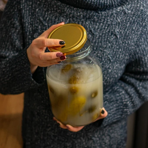 Pot 3 L - 1 stuk, gouden deksel (fi 100) - 4 ['pot', ' glazen pot', ' glazen pot', ' pot met deksel', ' pot voor het inmaken van augurken', ' pot voor augurken', ' pot voor likeuren', ' pot voor likeuren', ' 3 l']