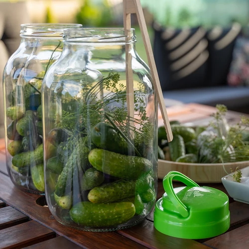 Pot TO 4 L met plastic deksel + tang fi 100 - 9 ['pot', ' glazen pot', ' glazen pot', ' pot met deksel', ' pot voor het inmaken van augurken', ' pot voor augurken', ' pot voor likeuren', ' pot voor likeuren', ' pot met tang', ' tang voor augurken', ' keukentang']