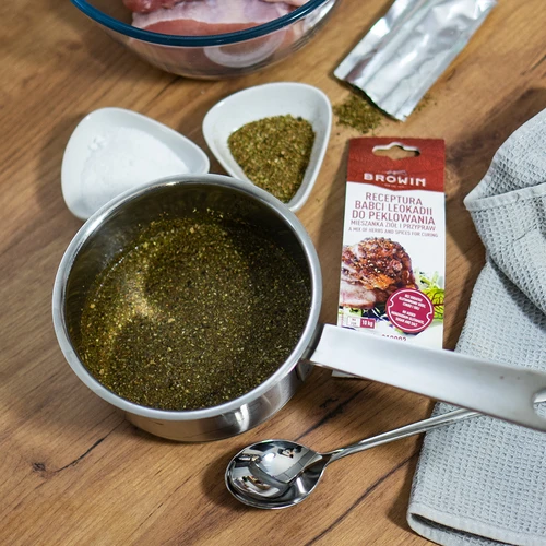 Recept van Oma Leokadia Voor Pekelen, 35 g - 6 ['kruiden- en specerijenmix', ' kruiden en specerijen', ' kruiden voor vlees', ' kruiden voor vlees', ' voor varkensvlees', ' voor rundvlees', ' voor kalfsvlees', ' voor gevogelte', ' voor pekelen']