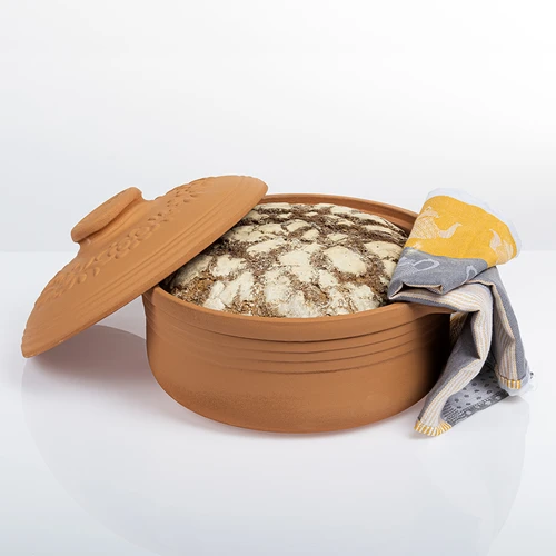 Ronde Romeinse pot 4L - 7 ['Romeinse pot', ' vetvrij braden', ' stomen', ' voor vlees', ' voor brood', ' voor vis', ' voor vegetariërs', ' eenpansgerechten', ' gerechten voor kinderen', ' dieetgerechten', ' voor het bakken van brood', ' kleipot', ' aardewerken pot', ' cadeau-idee', ' voor paté', ' voor ovenschotel', ' Romeinse pot met deksel']