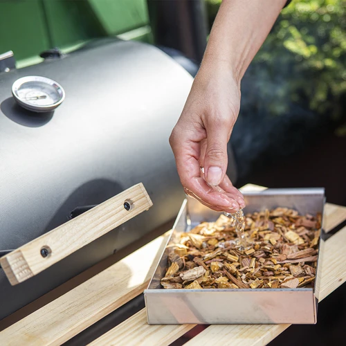 Spaanders voor roken/grillen 70% els + 30% beuk, 450 g, kl. 2 - 7 ['rokerijspaanders', ' spaanders voor roken', ' spaanders voor barbecue', ' spaanders voor grillen', ' rook van de rokerij', ' spaanders voor varkensvlees', ' elzen- en beukenspaanders', ' mix voor varkensvlees', ' elzen-beukenspaanders', ' spaanders voor het roken van ham', ' spaanders voor steaks', ' spaanders voor de rokerij', ' roken van varkensvlees', ' grillen van vlees', ' gerookte ham', ' voor de rokerij', ' welke spaanders', ' roken van vlees']
