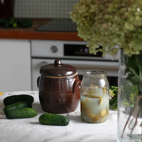 Steengoed - vat 4,5l met deksel - 2 ['vat voor kool', ' vat voor fermentatie', ' vat voor gefermenteerde producten', ' fermentatie', ' kool', ' komkommers', ' vat met deksel']