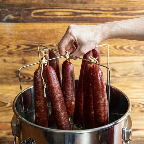 Thuisrokerij 5 kg - 12 ['rokerij in een pot', ' manier van vis roken', ' kaas roken', ' vlees roken', ' vis roken', ' roken thuis', ' roken zonder rook', ' gerookte zalm', ' gerookte kip', ' gerookte karper', ' thuisrokerij', ' roken thuis', '\r\nRokerij in een pot van 18l voor op een gasfornuis', ' rokerij voor op een gasfornuis']